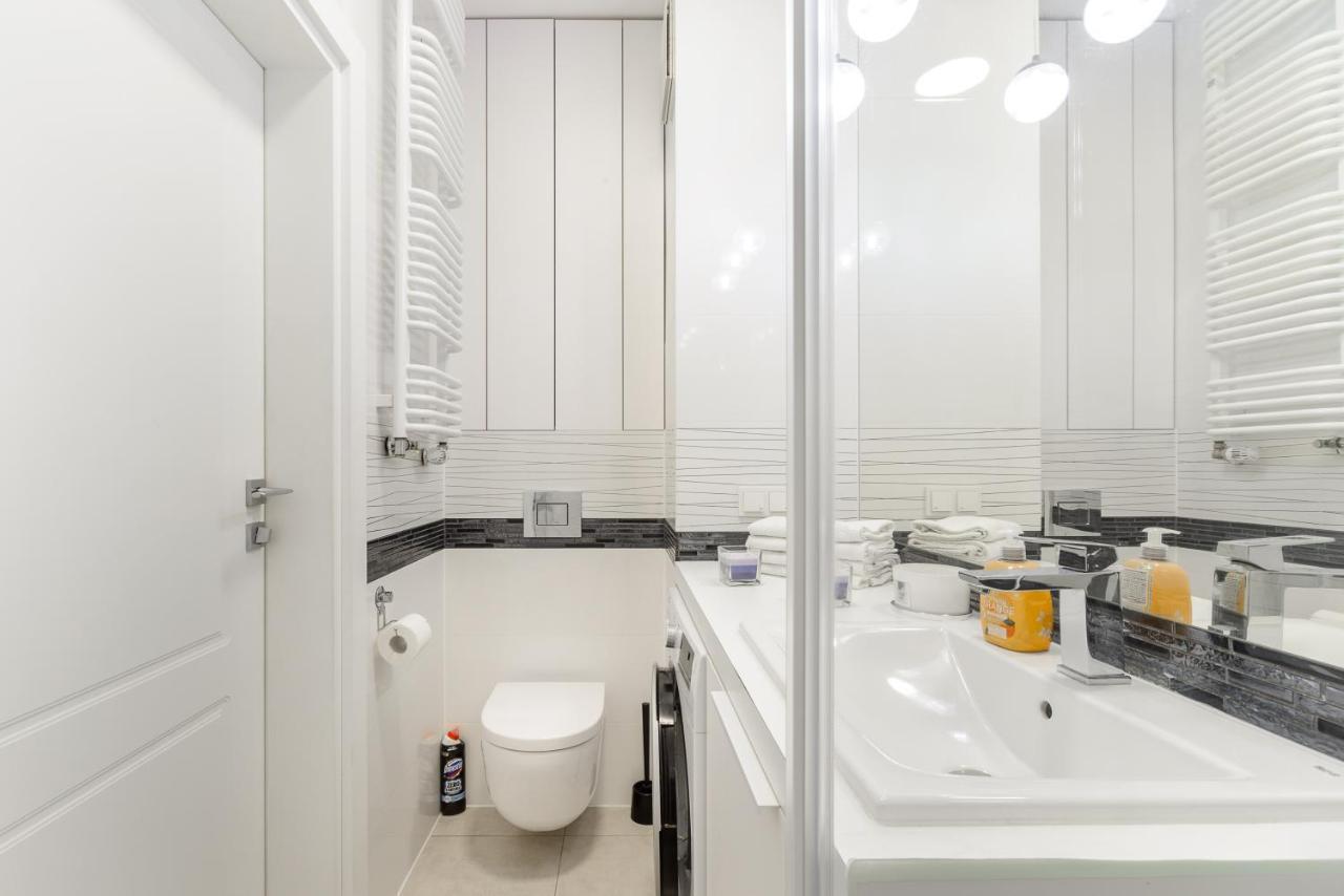 Lumina Luxury Apartments In Mennica Residence วอร์ซอ ภายนอก รูปภาพ